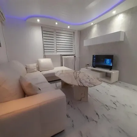 Апартаменты Viktorija 1 *