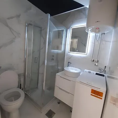 Viktorija 1 Lejlighed *